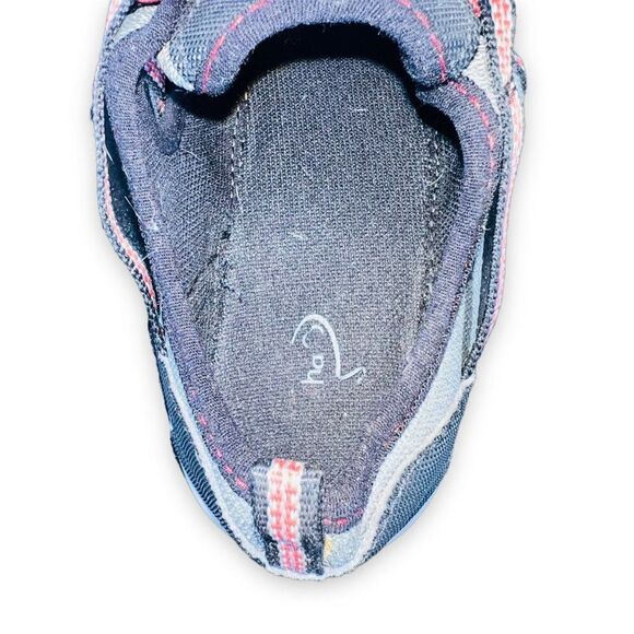 Chaco Outcross Outdoor Hiking Shoes Grey / Black / Red J180201 Youth 2 - Picture 9 of 12